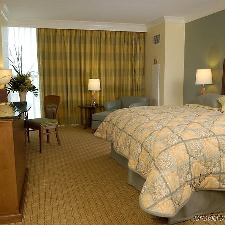 Island View Casino Resort Hotel Галфпорт Номер фото